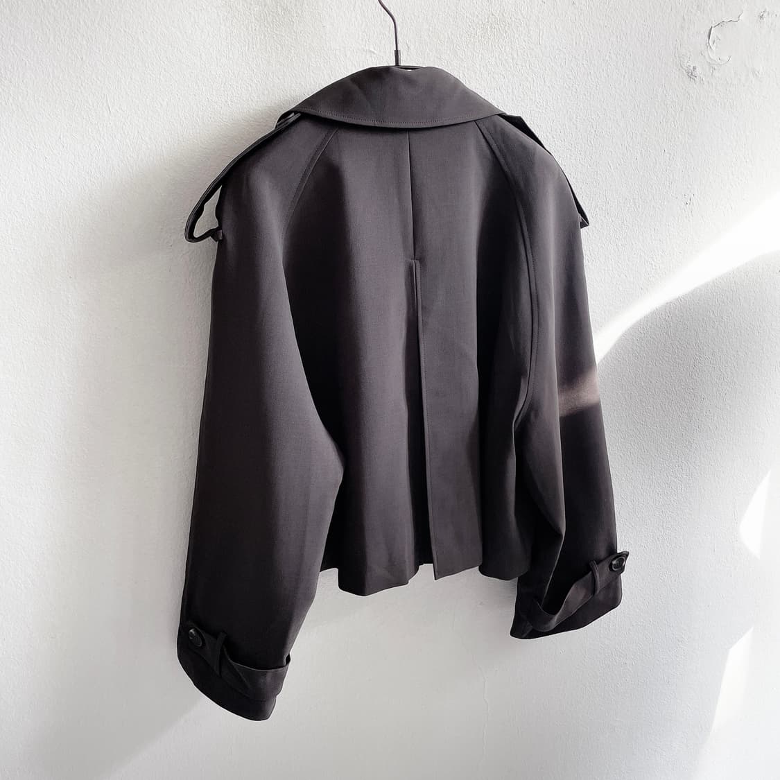 플램 트루 더블 숏 트렌치코트 상품이미지9