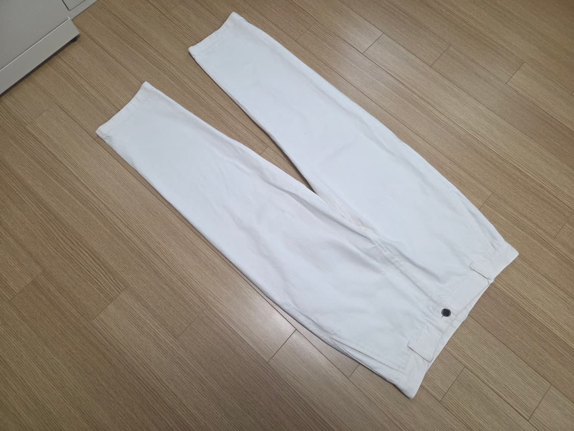 솔리드 옴므 포켓 크림 데님 팬츠 상품이미지8