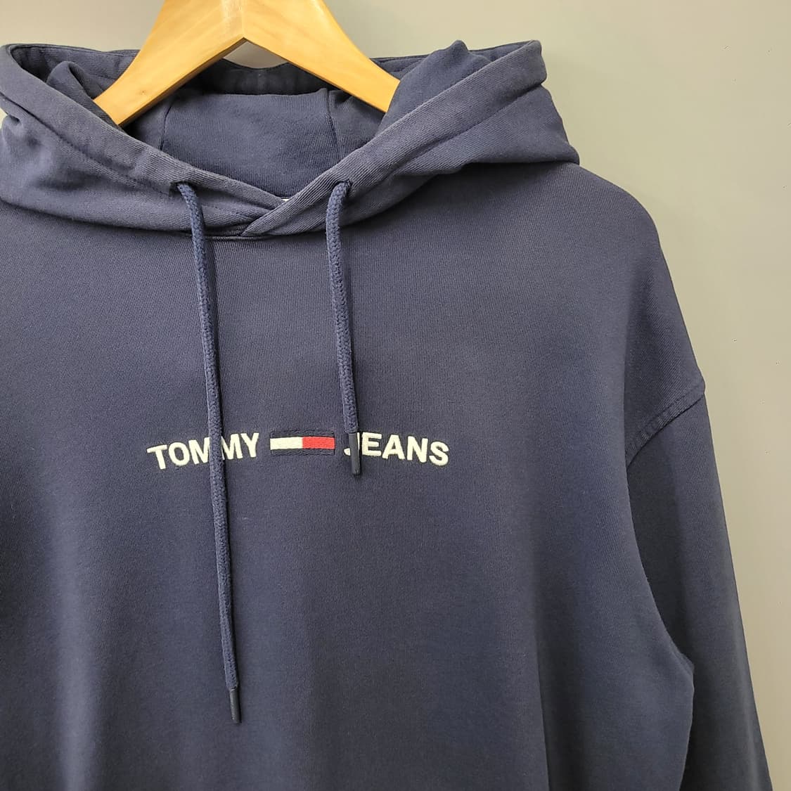 Tommy Jeans 타미진스 로고 후드티 네이비 상품이미지3