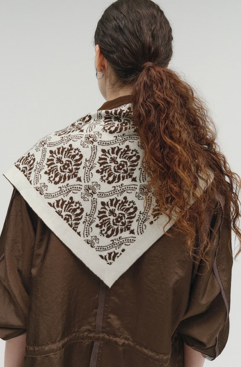 솔티페블 투웨이 케이프 스카프 상품이미지5