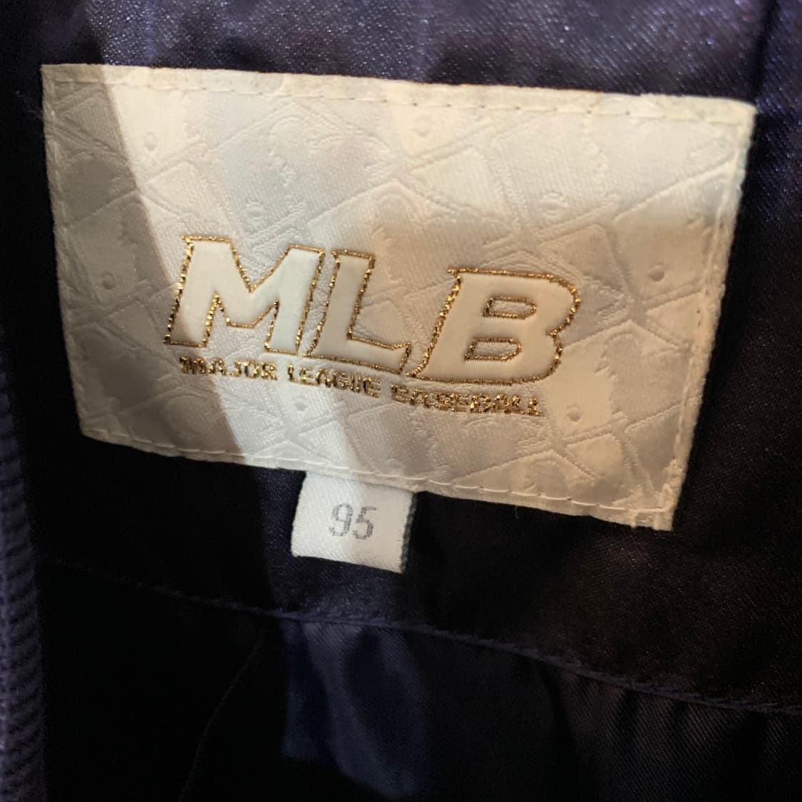 M MLB 뉴욕양키스 벨벳 새틴 퀼팅 바시티 스타디움 야구 자켓 상품이미지5