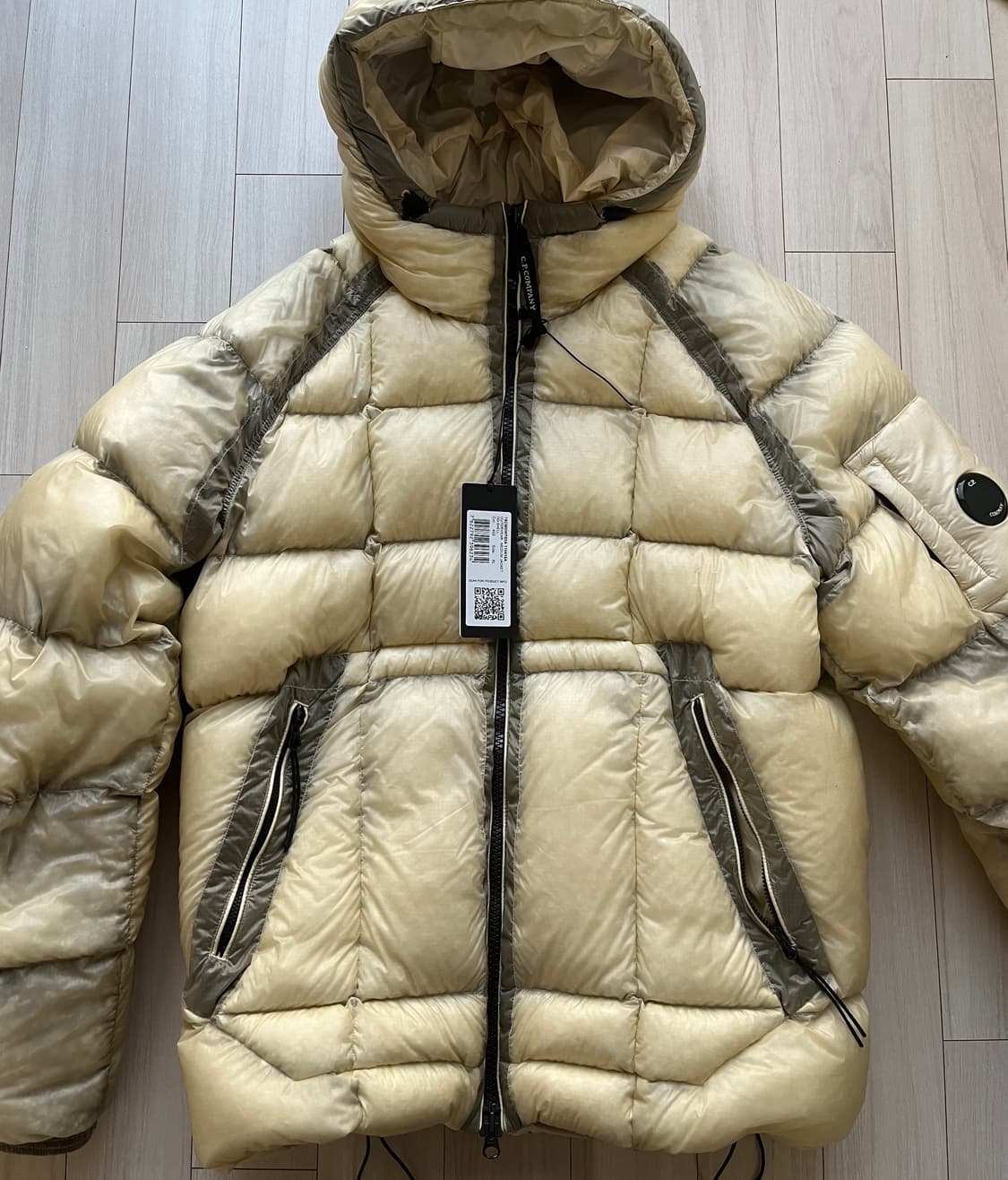 CP컴퍼니 디디쉘 후드다운 자켓 [새상품급] 상품이미지1