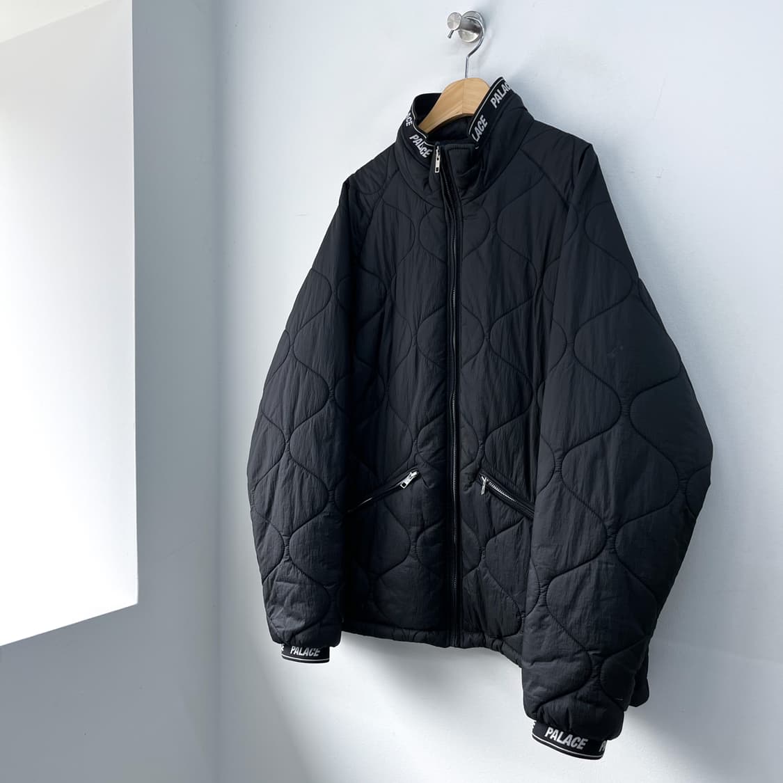 팔라스 17F/W AQ 블랙 퀼팅 점퍼 상품이미지5