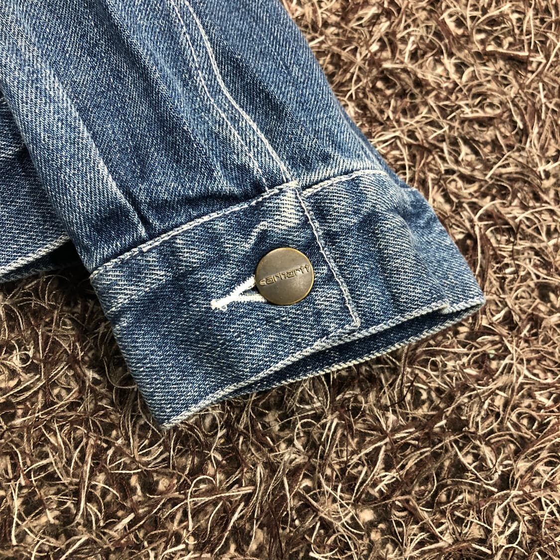 칼하트 워싱 데님 자켓 상품이미지4