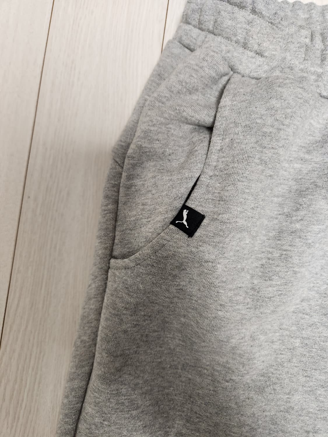 새상품급)푸마 기모 트레이닝 조거 팬츠 사이즈xl

여러 중고사이트에도  상품이미지4