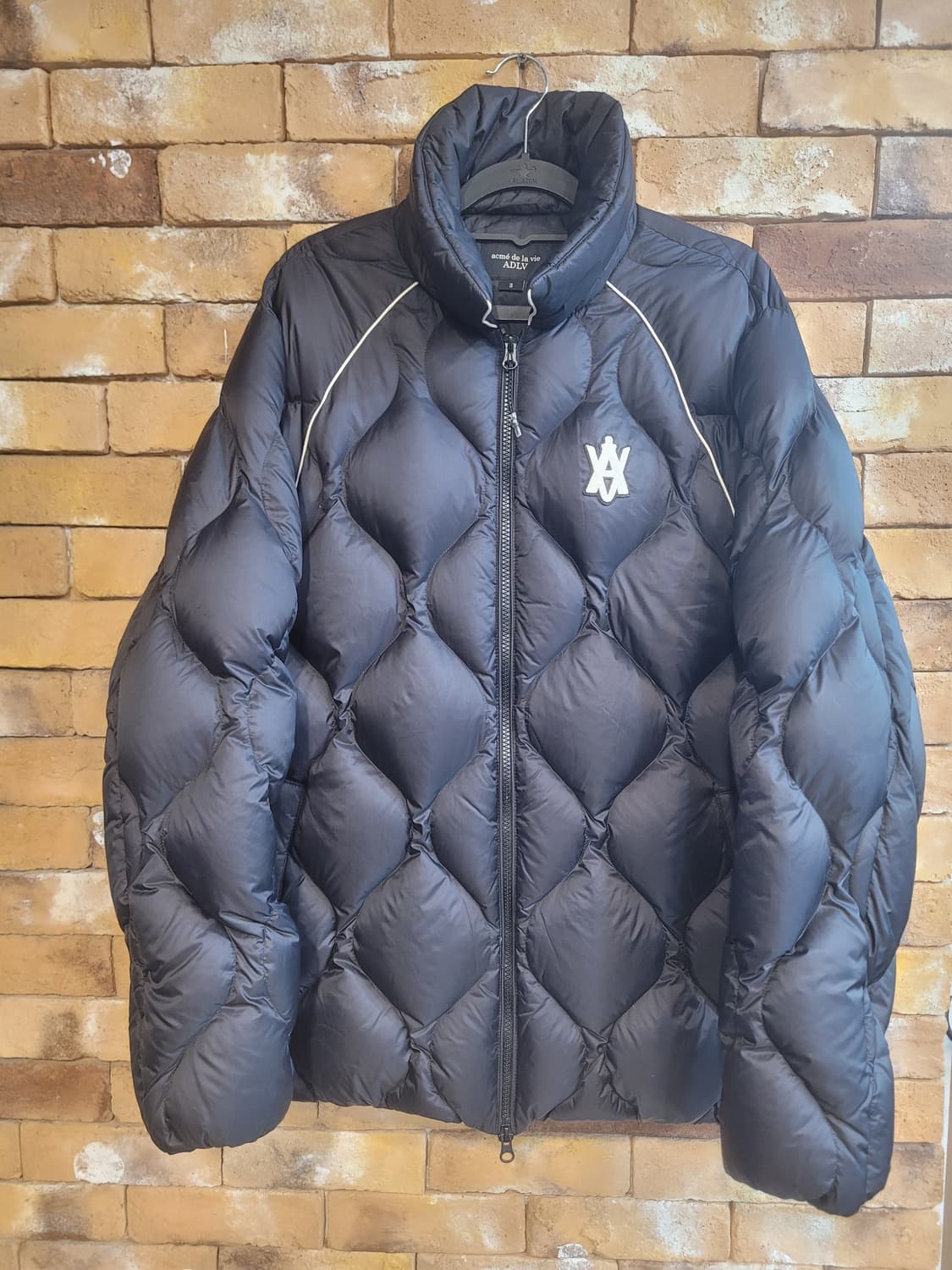 상태최상 아크메드라비 ADLV 패딩 사이즈 3 상품이미지1