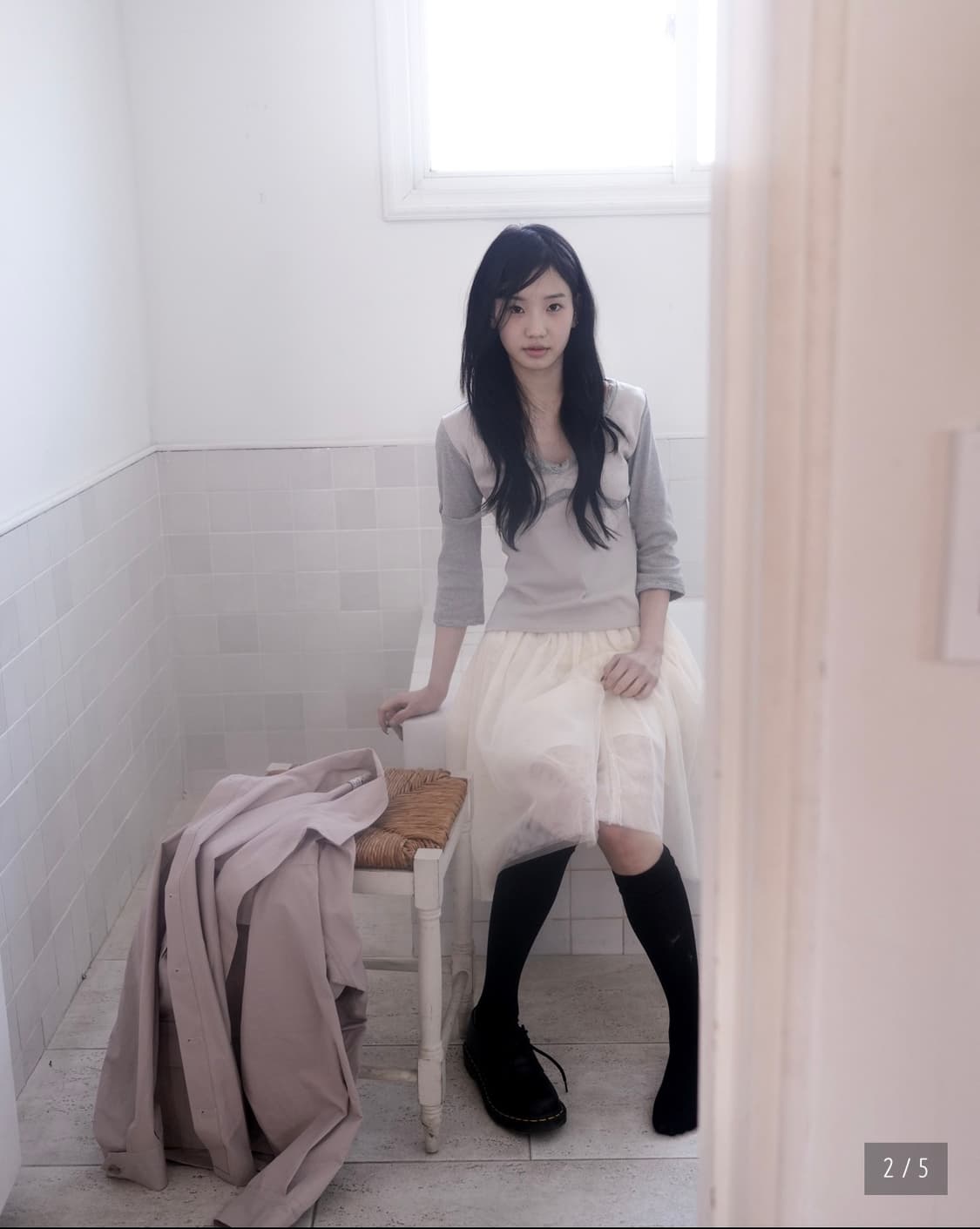 인앤양인하모니 레이스 탑 그레이 Lace top, grey 상품이미지2