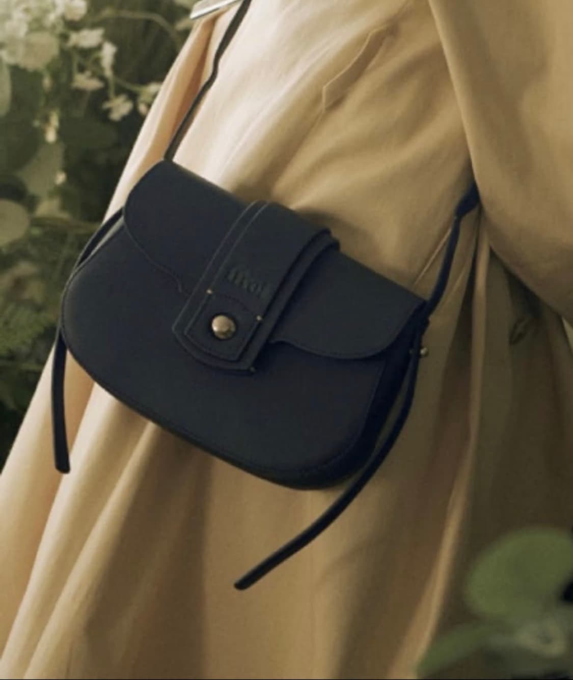 [FREE] FFROI 프루아 레더 에버백 숄더백 블랙 상품이미지1