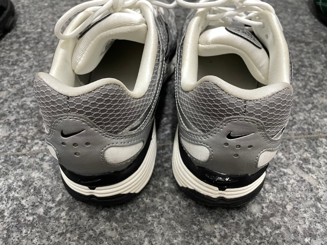 나이키 P6000 메탈릭실버 245 상품이미지5