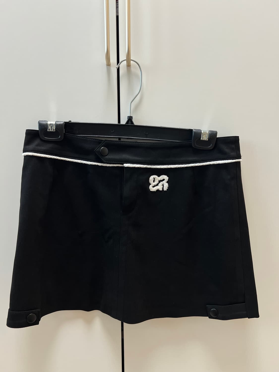 글로니 스웨이드 스커트 블랙(새상품)  상품이미지1