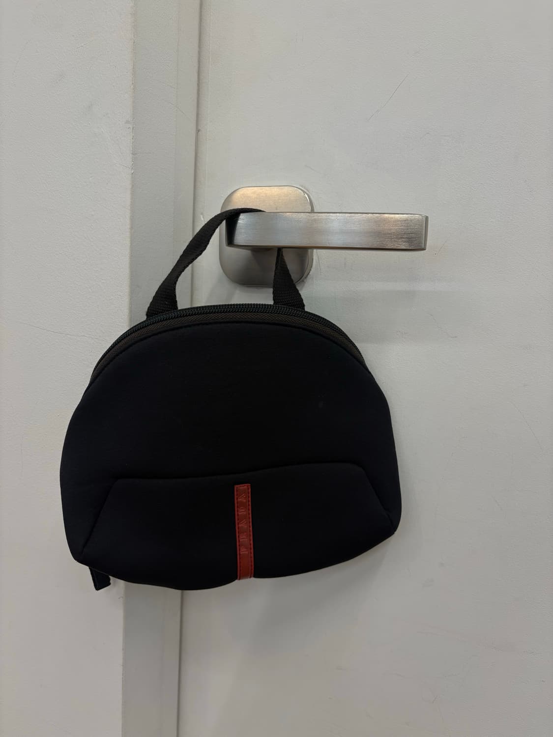 Prada sports 00s 나일론 미니백 상품이미지1