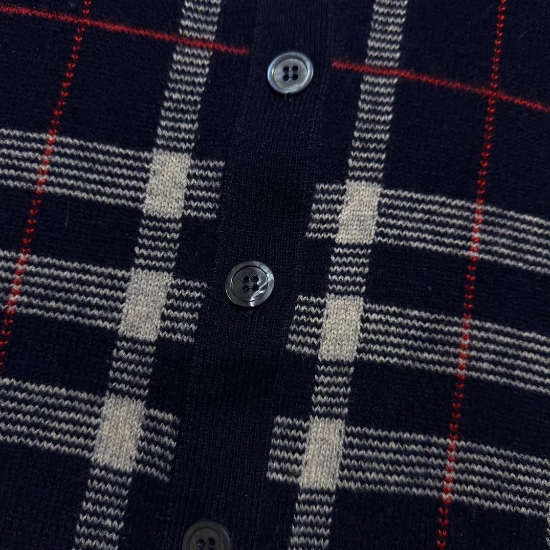버버리 체크 라운드 가디건  상품이미지3