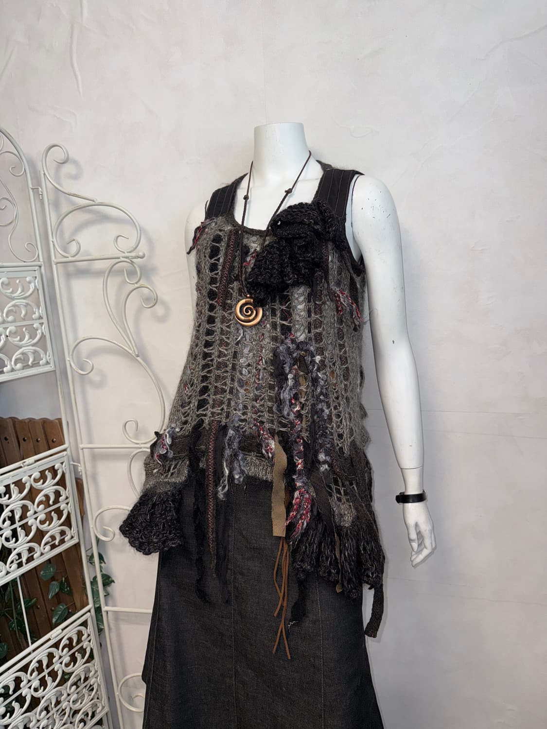 Gray grunge fairy mohair ruffle 슬리브리스 상품이미지5