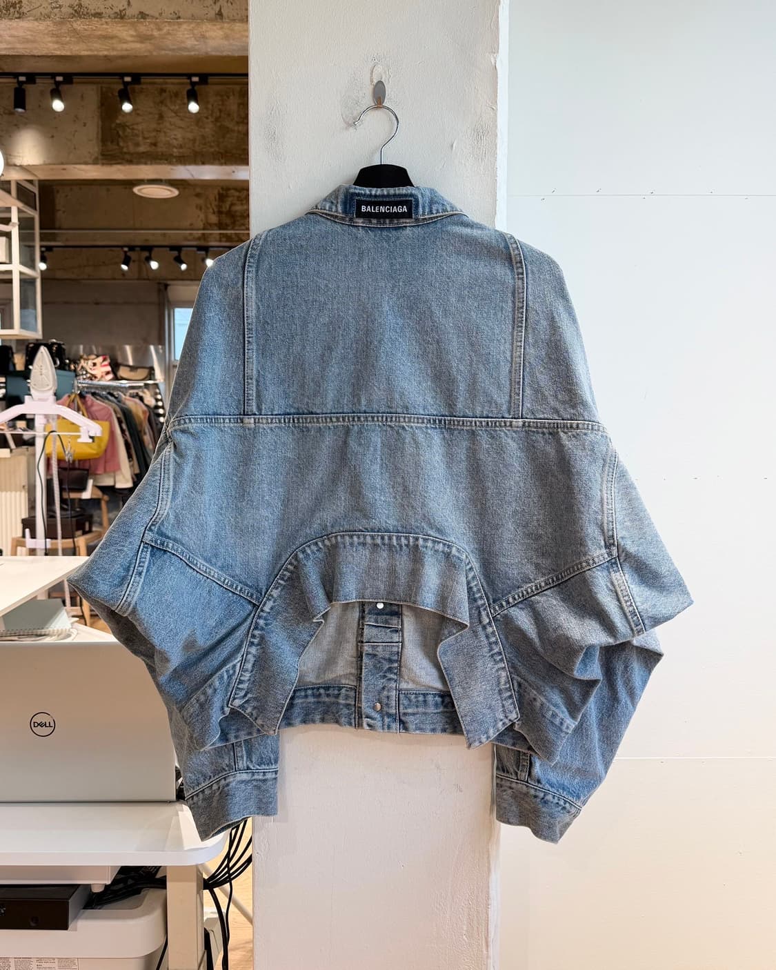 발렌시아가 데님 업사이드 다운 자켓  상품이미지6
