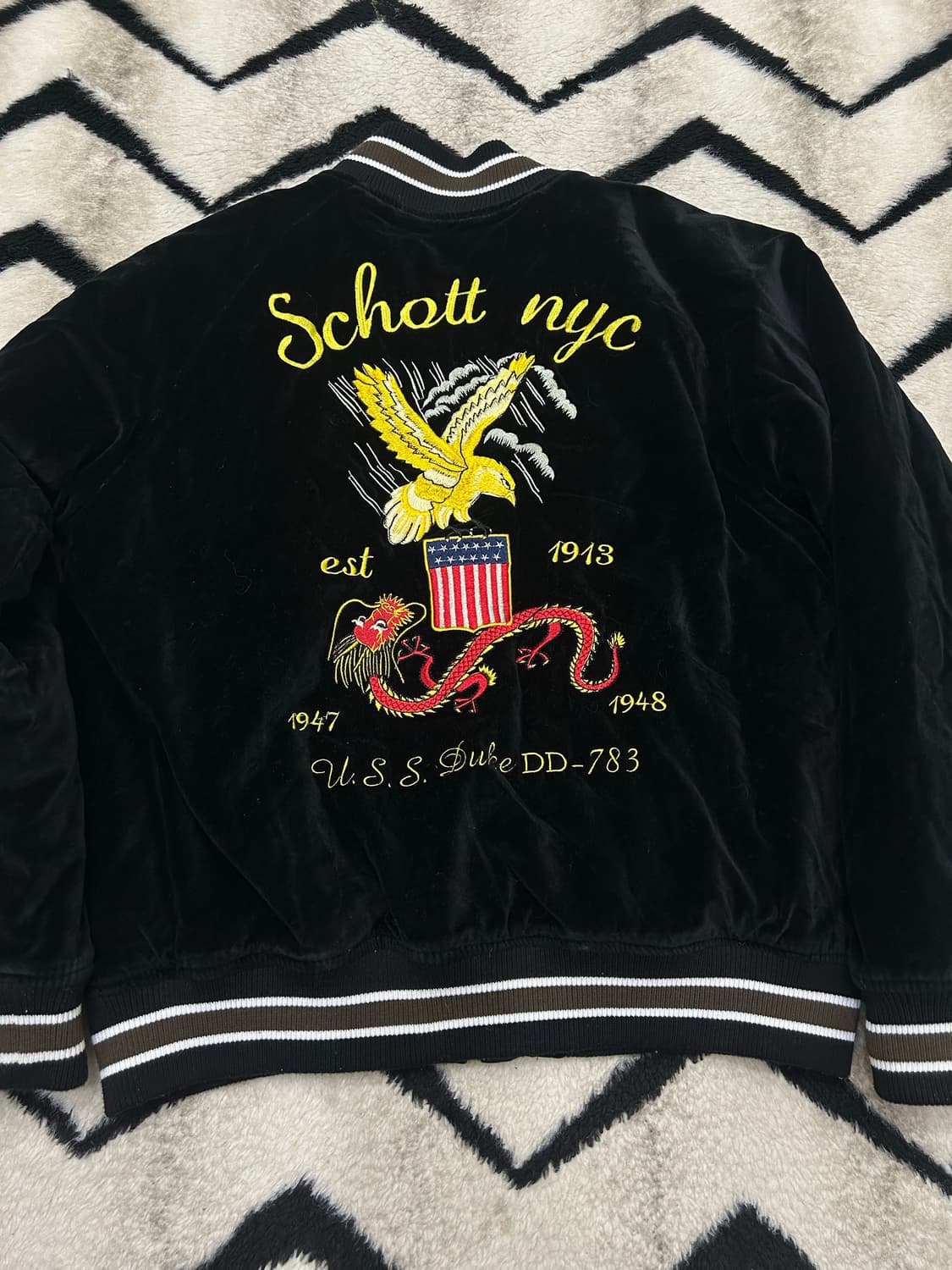 [XL]쇼트 수베니어 벨루어 자수 봄버 자켓/블랙 상품이미지2