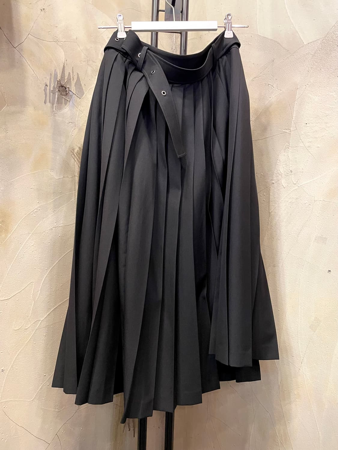 럭키슈에뜨 벨티드 플리츠 롱스커트 55~66 상품이미지6