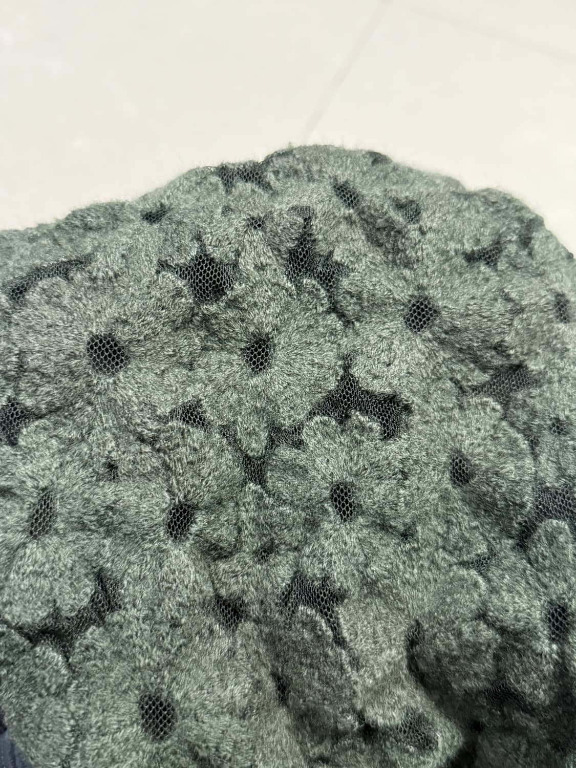 2022 꼼데가르송 무수한 꽃 매쉬 울 니트 스웨터 상품이미지4