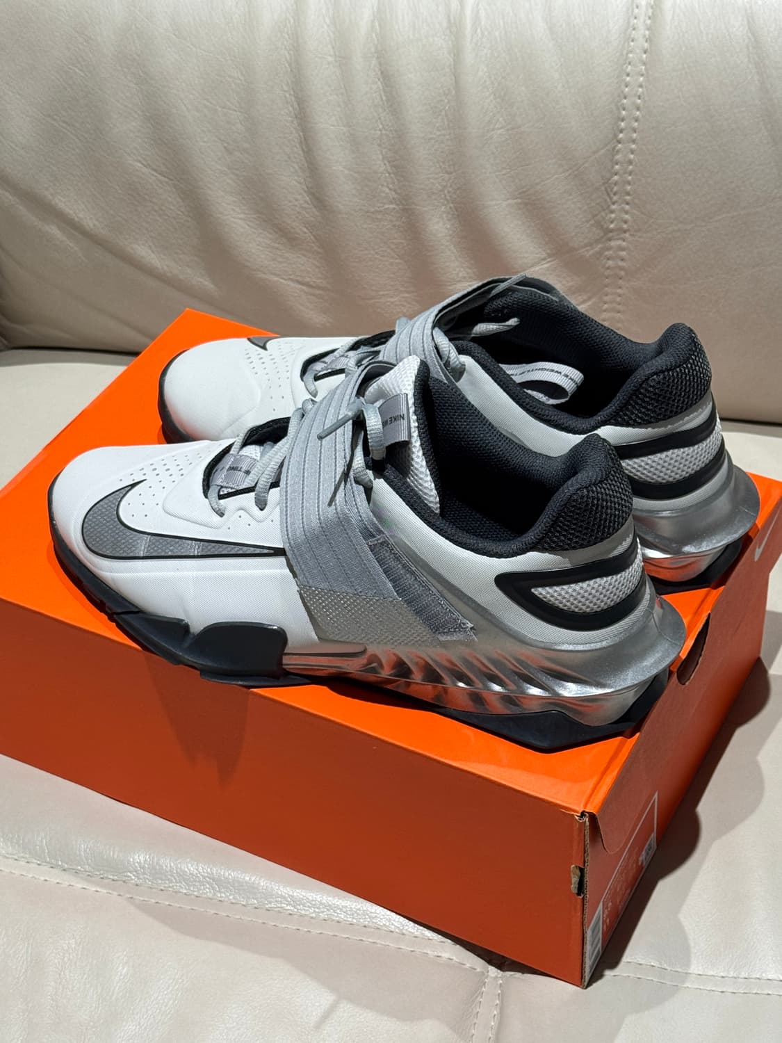 나이키 사발레오 신형 275 상품이미지3