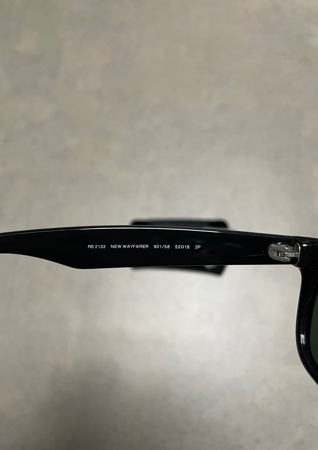 레이벤 2132 편광 52사이즈 polarized new wayfarer 상품이미지3