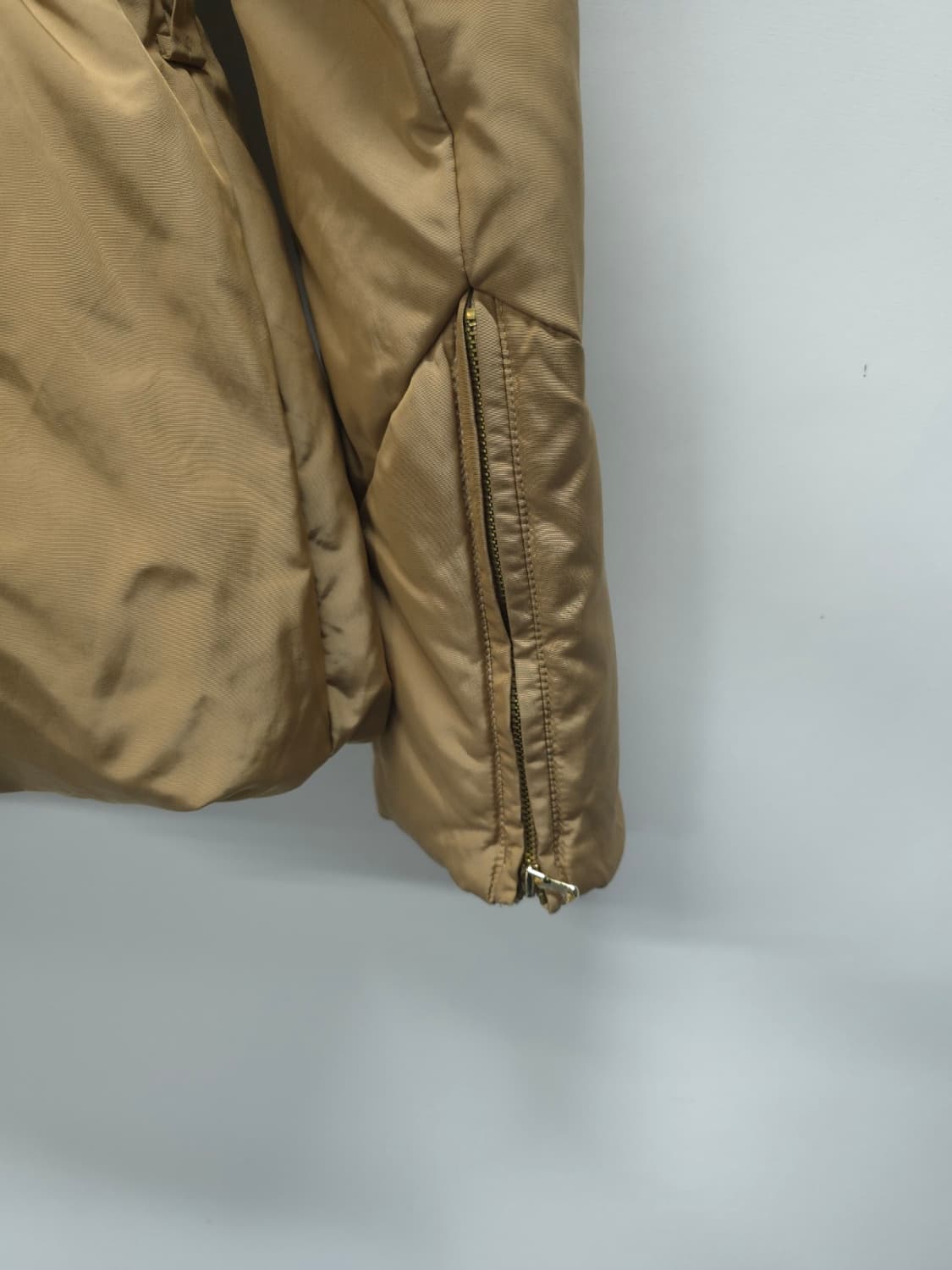 에고이스트 여성 셔링포인트 오리털 숏패딩 상품이미지8