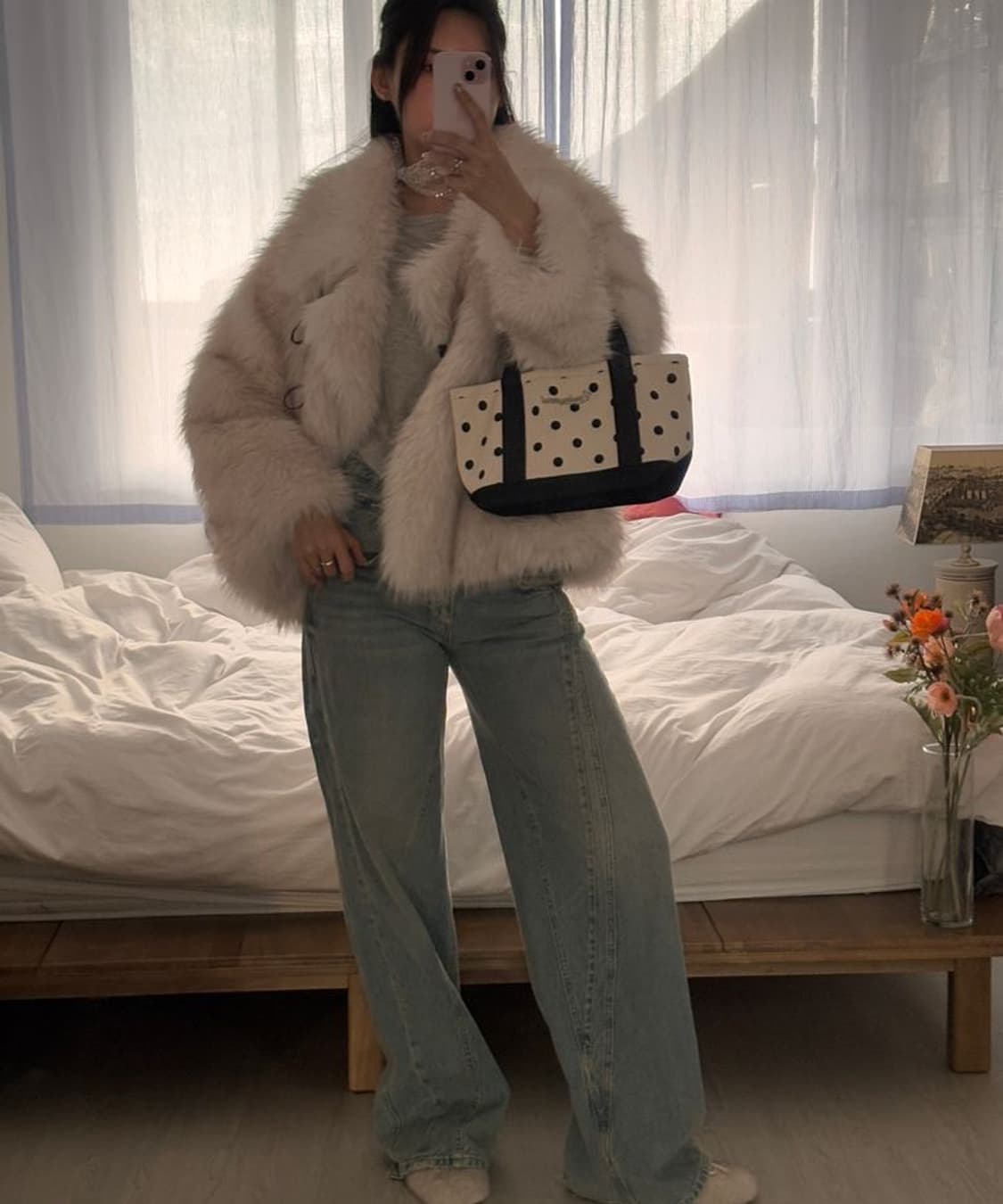 루루서울 퍼자켓 Fluffy Double Fur Jacket ivory 상품이미지4