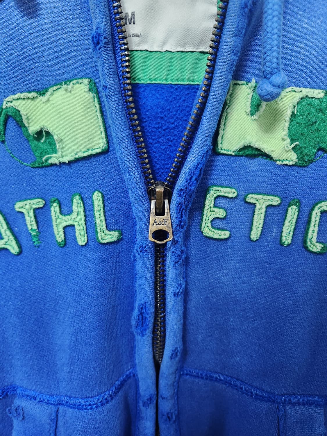 [정품] 아베크롬비 머슬핏 빈티지 디스트레스드 후드집업  상품이미지4