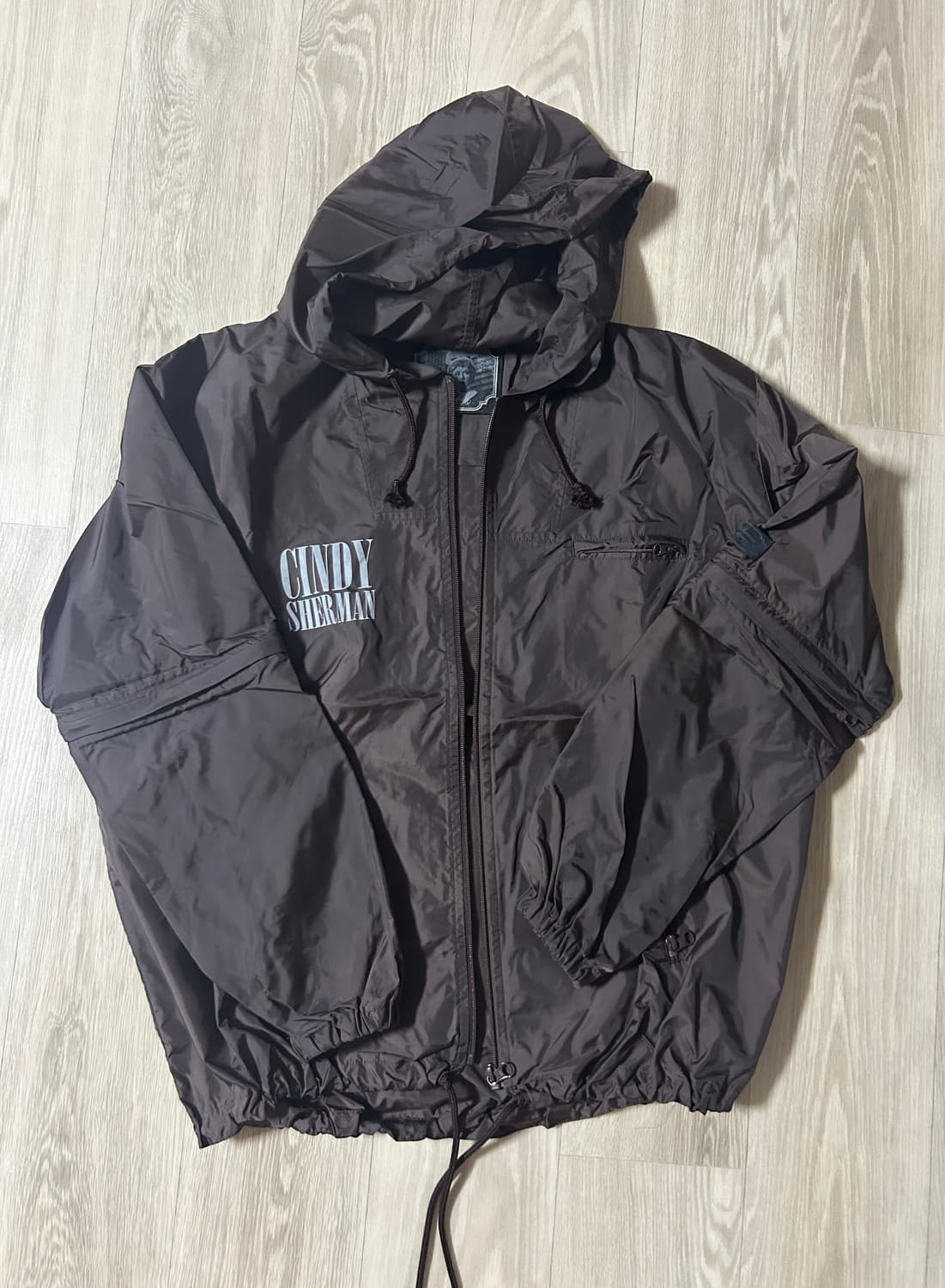 언더커버 신디셔먼 바람막이 2 상품이미지1