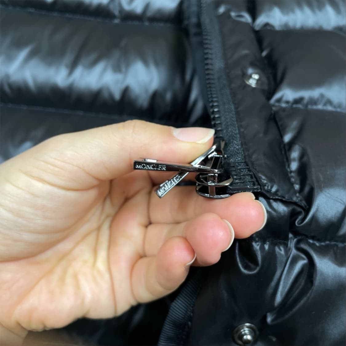 몽클레어 Moncler 후드 경량 롱패딩 3 상품이미지4