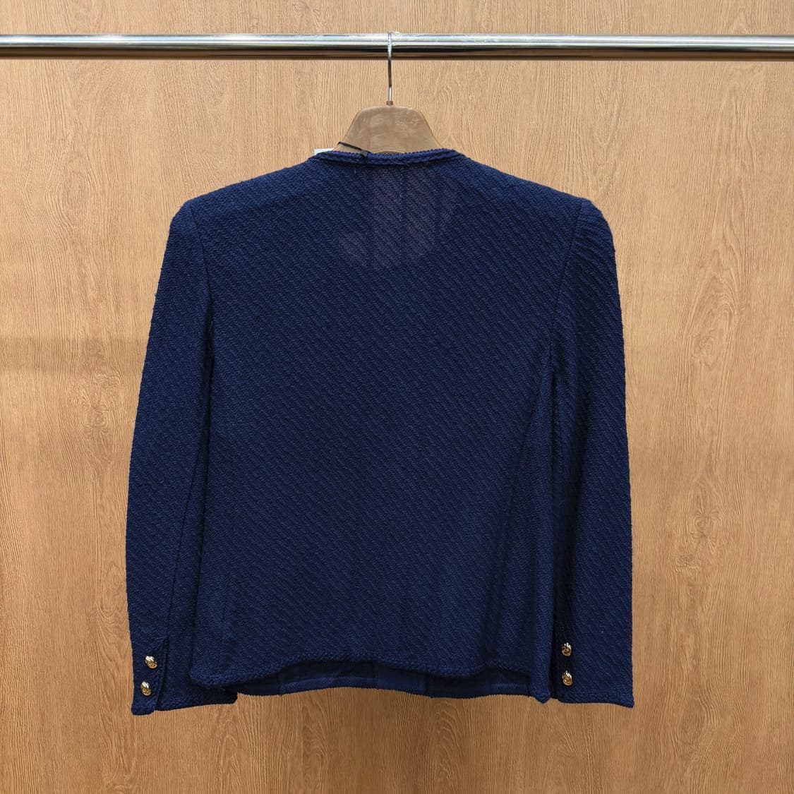 에르노 라운드넥 코튼 자켓 골드 버튼 디테일 레귤러핏 블루 상품이미지3