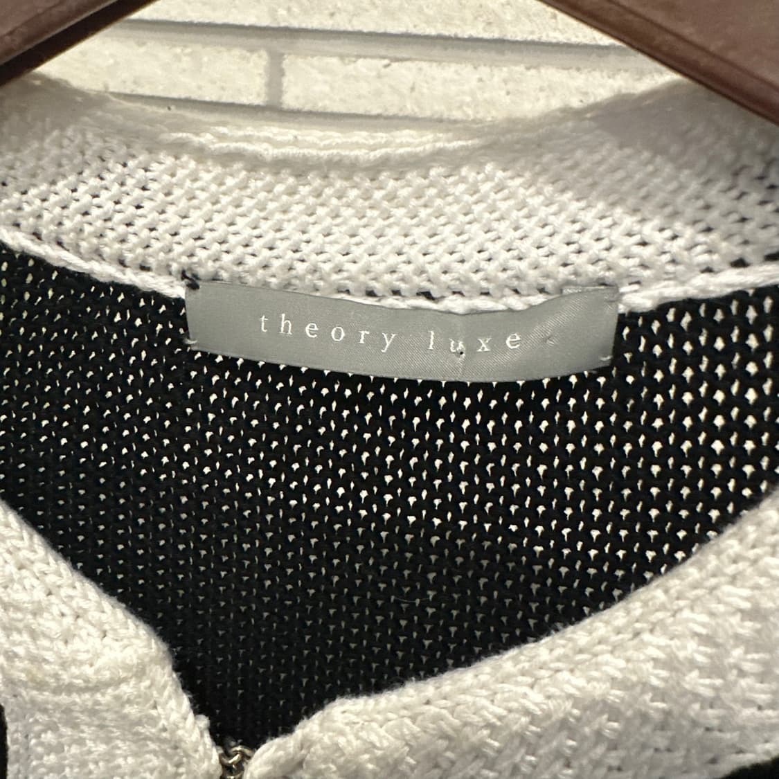 띠어리 럭스 오픈 프론트 배색 가디건 원버클 디테일 블랙 상품이미지6