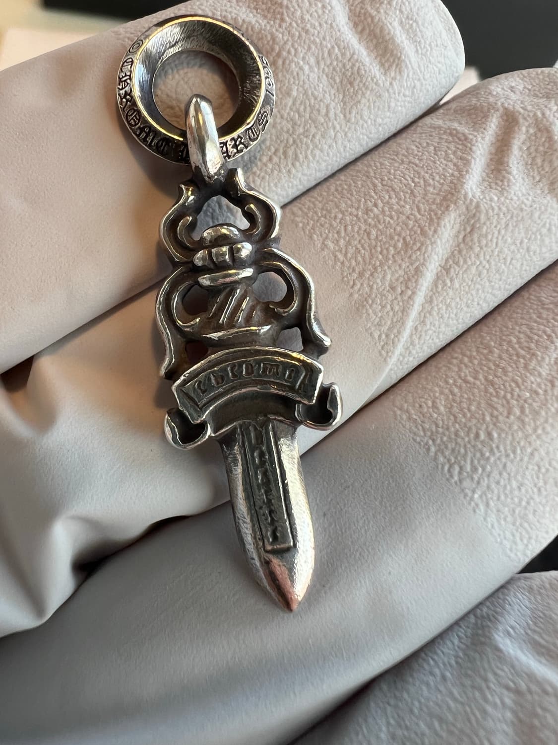 크롬하츠 5대거 펜던트 상품이미지3