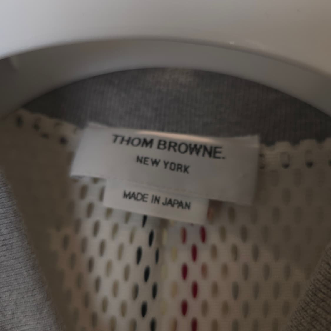 [정품/중고] 톰브라운 바람막이 상품이미지4