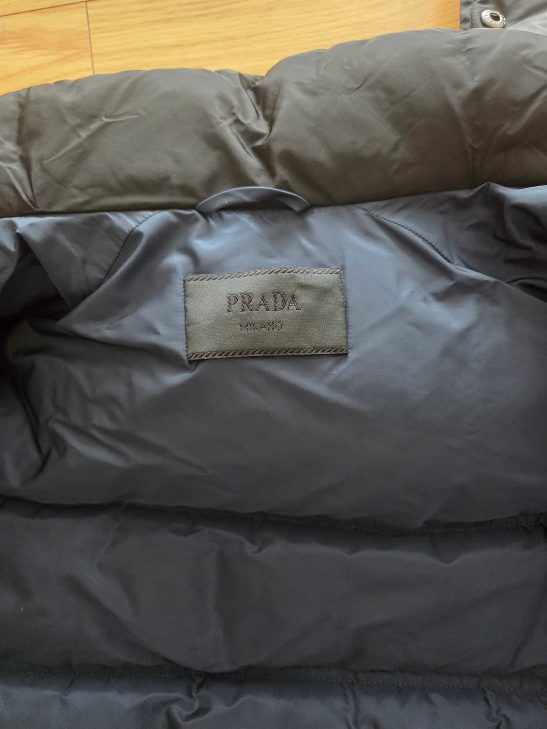 프라다 패딩 상품이미지2