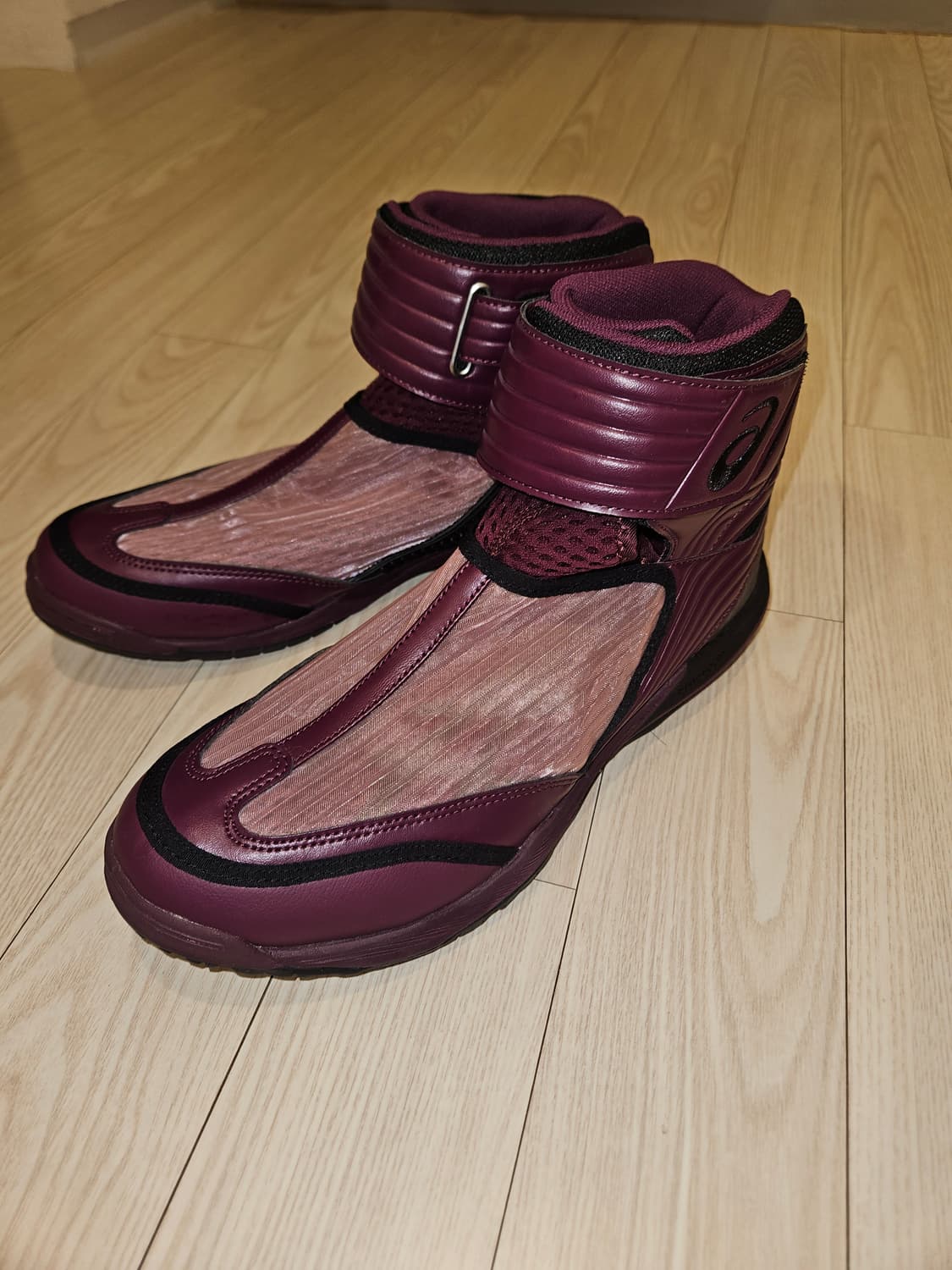 키코 코스타디노브 아식스 젤 넵샤 로젤 상품이미지1