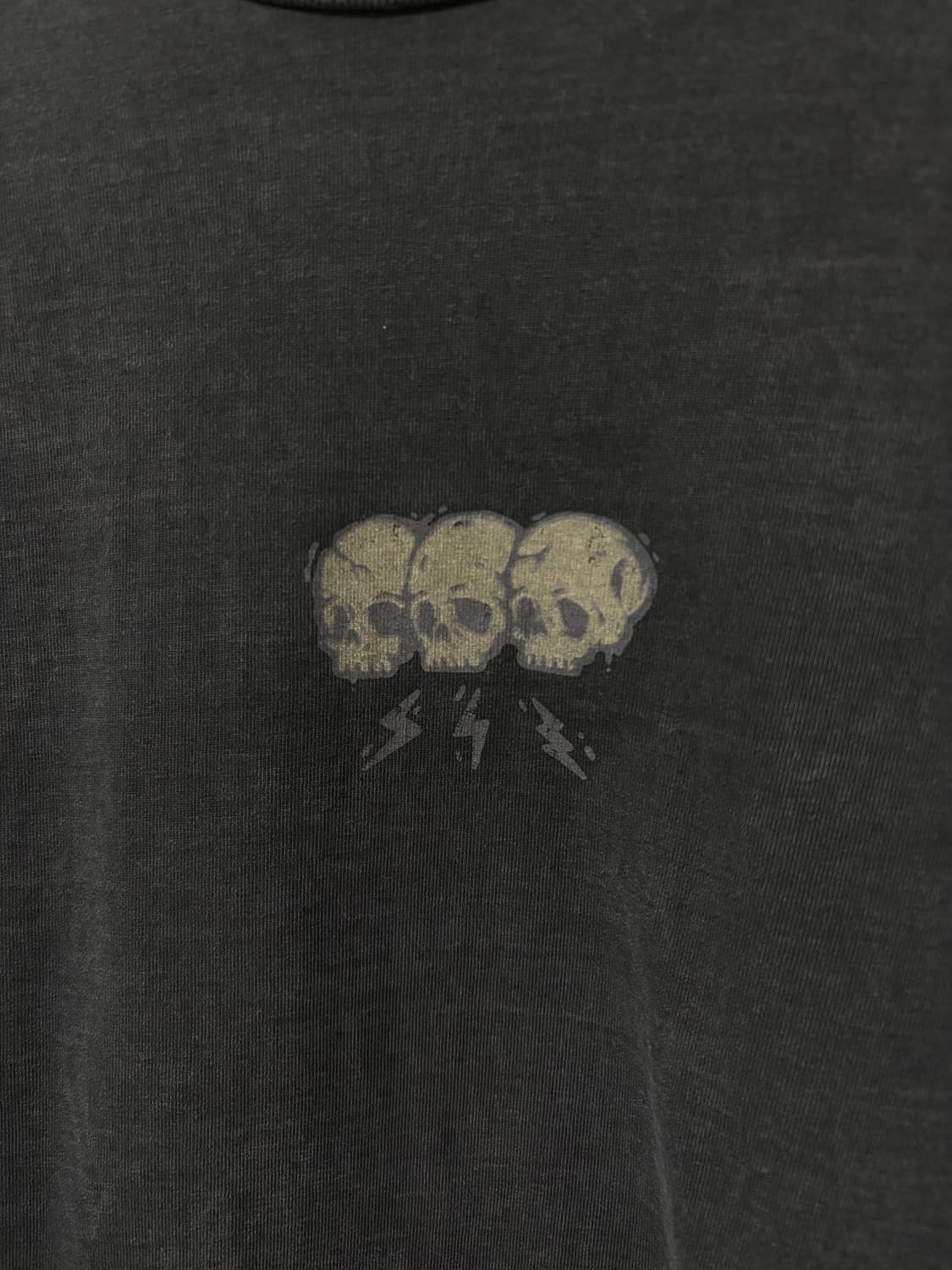 브랜디드 트리플 스컬 롱 슬리브 L 상품이미지1