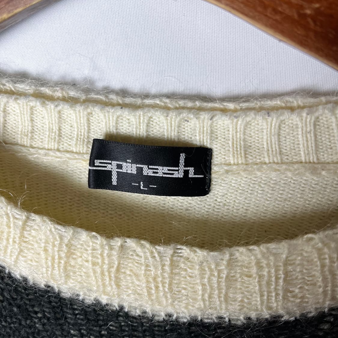 [Spinash] 스컬 시스루 스트라이프 모헤어 니트 상품이미지4