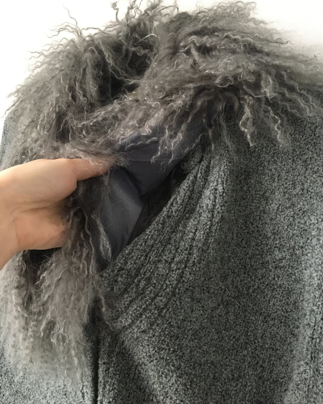 Tibet lamb fur collar knit cardigan 상품이미지4