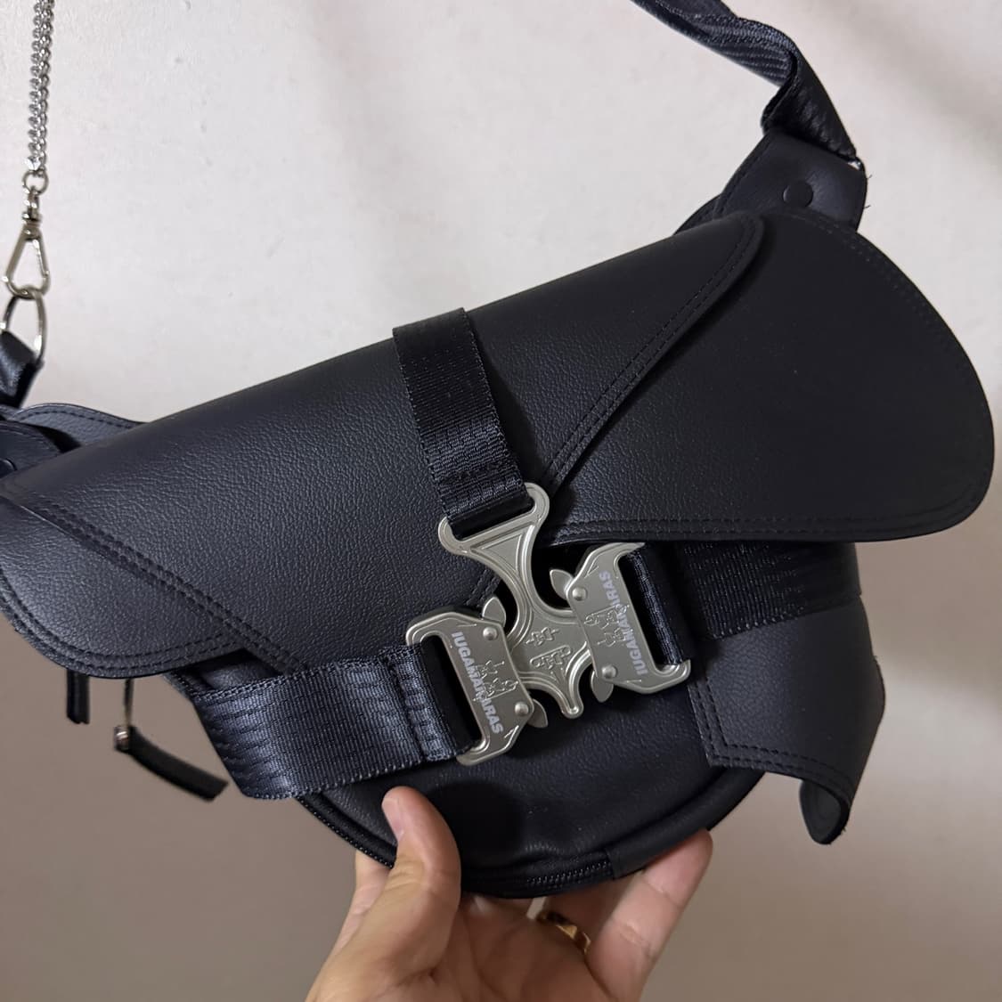 이우가마카라스 메신져크로스백 상품이미지2