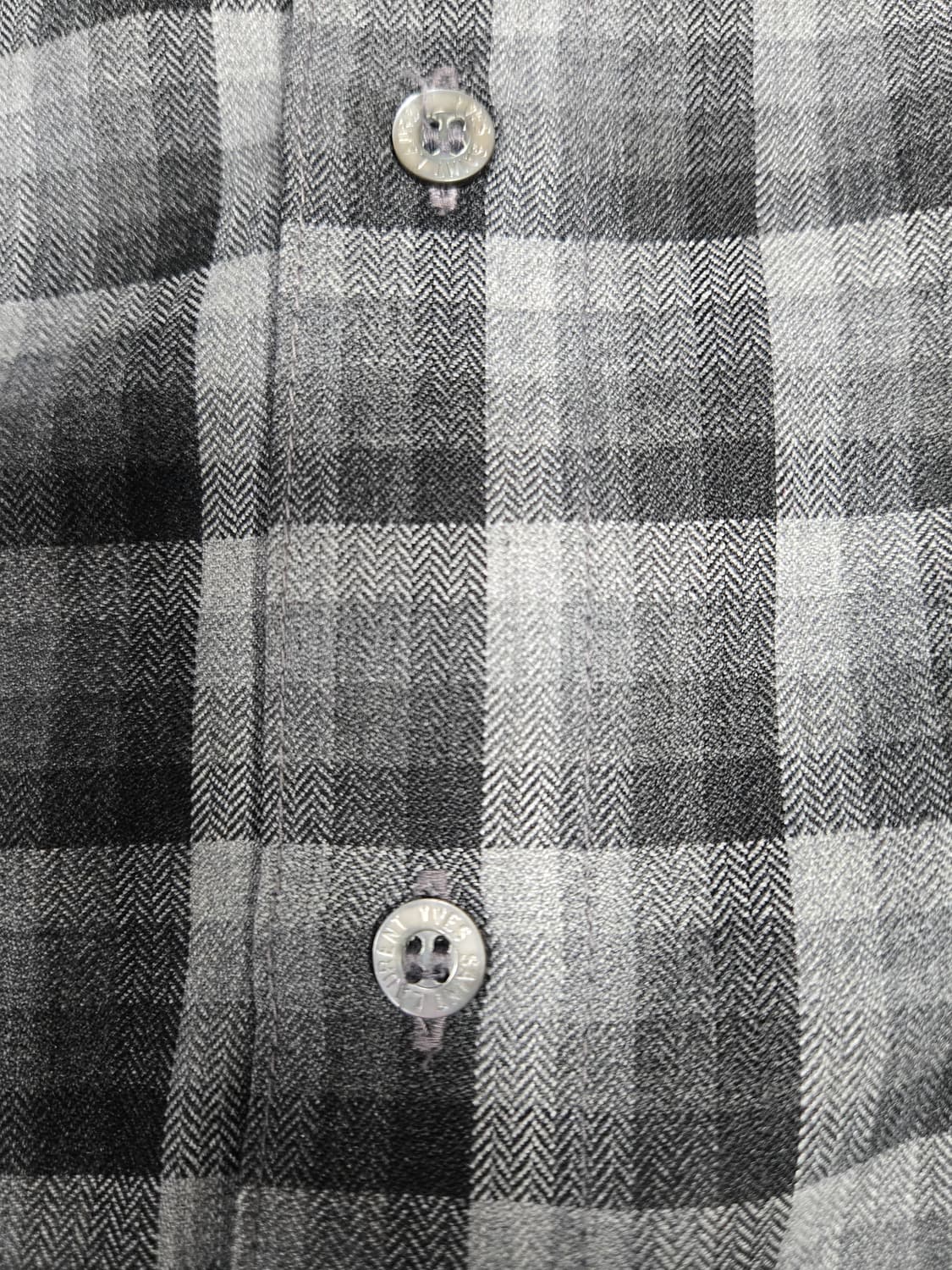 입생로랑(Yves Saint Laurent)의 빈티지 체크 셔츠 상품이미지2