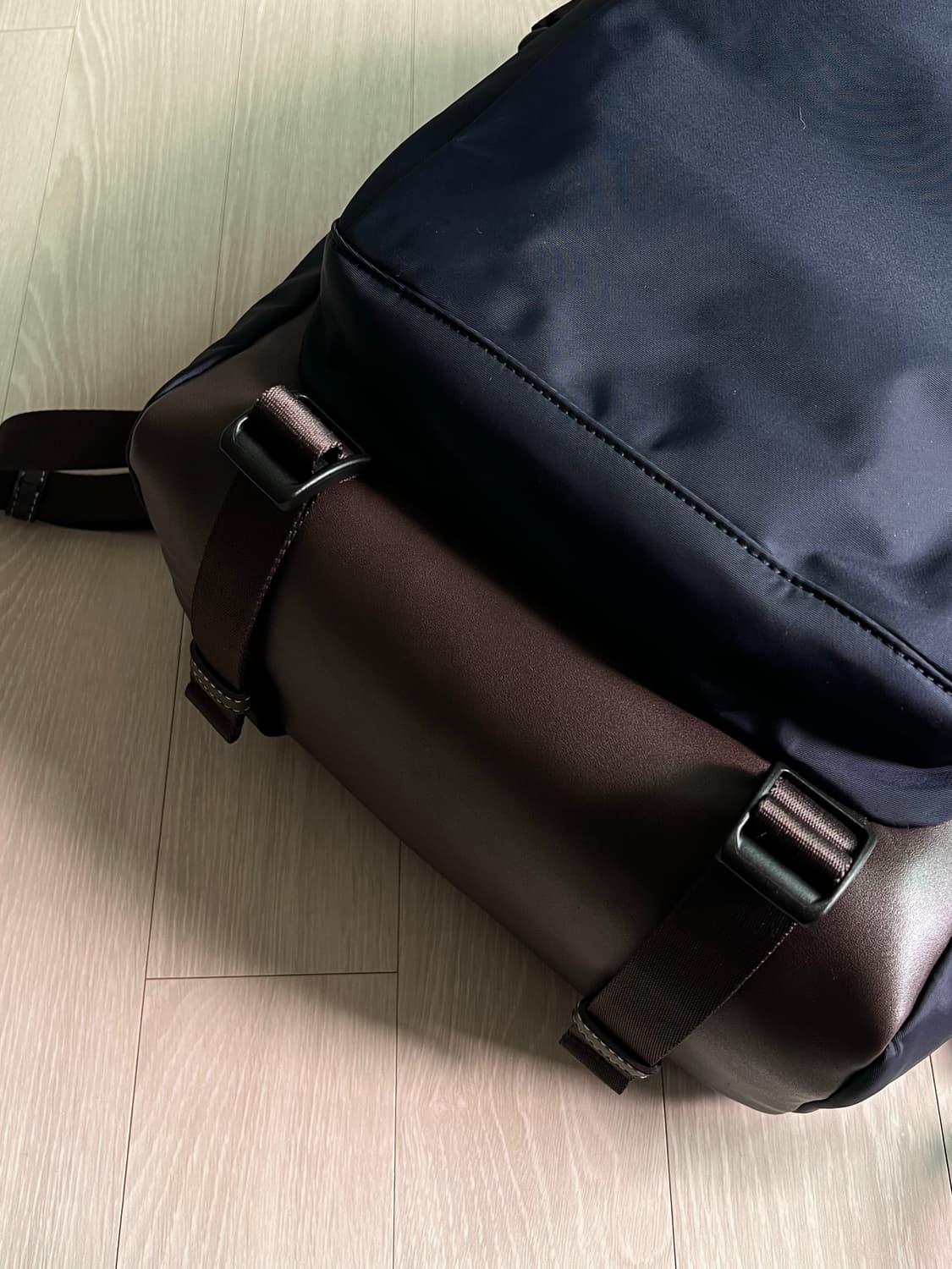 헤지스 코듀라 나일론 백팩 25fw 새상품 상품이미지4