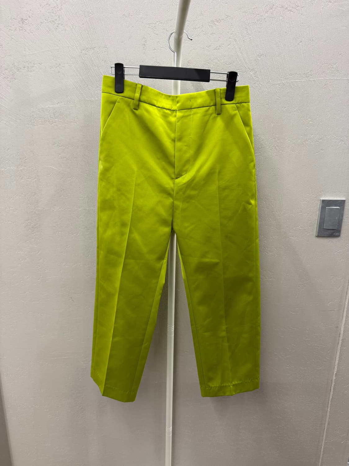 N21 라임색 슬랙스 바지 상품이미지2