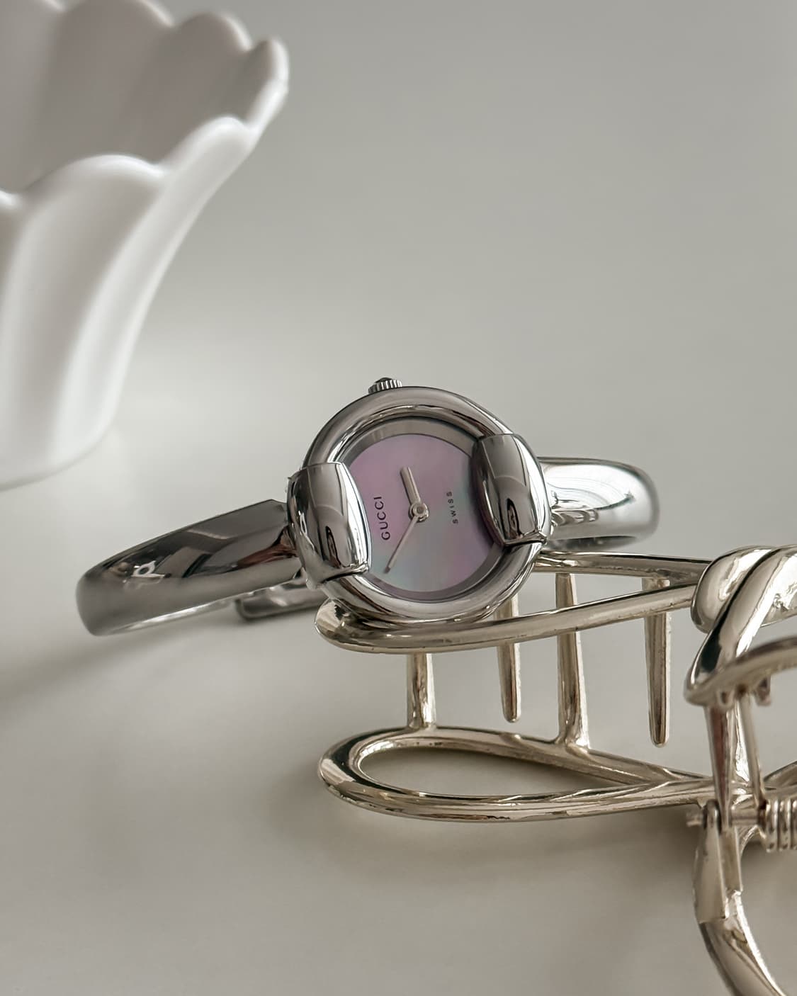 구찌 핑크 쉘 뱅글 시계 상품이미지3