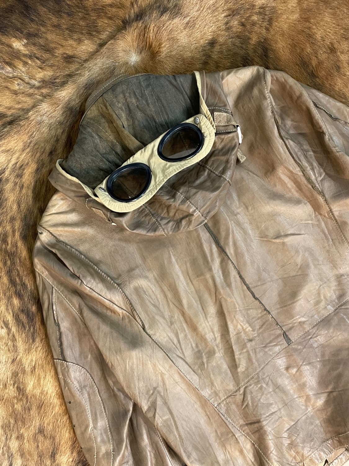 CP 컴퍼니 고글 레더 자켓  상품이미지5