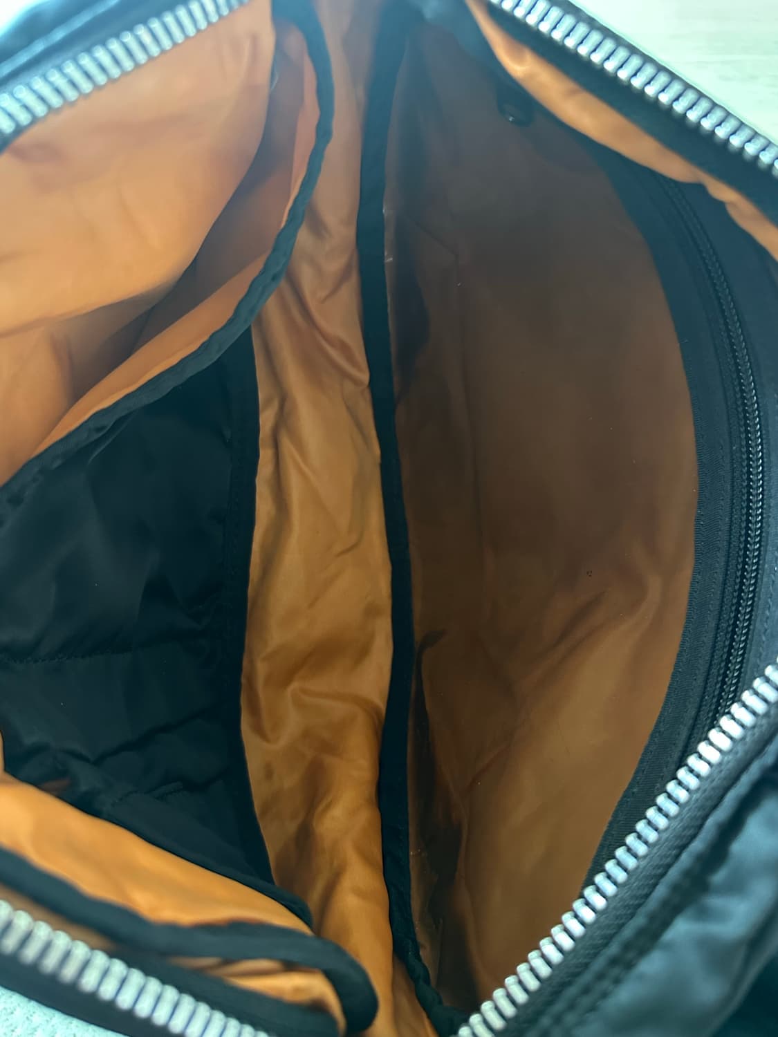 PORTER 요시다 포터 반달 숄더백 블랙 상품이미지7