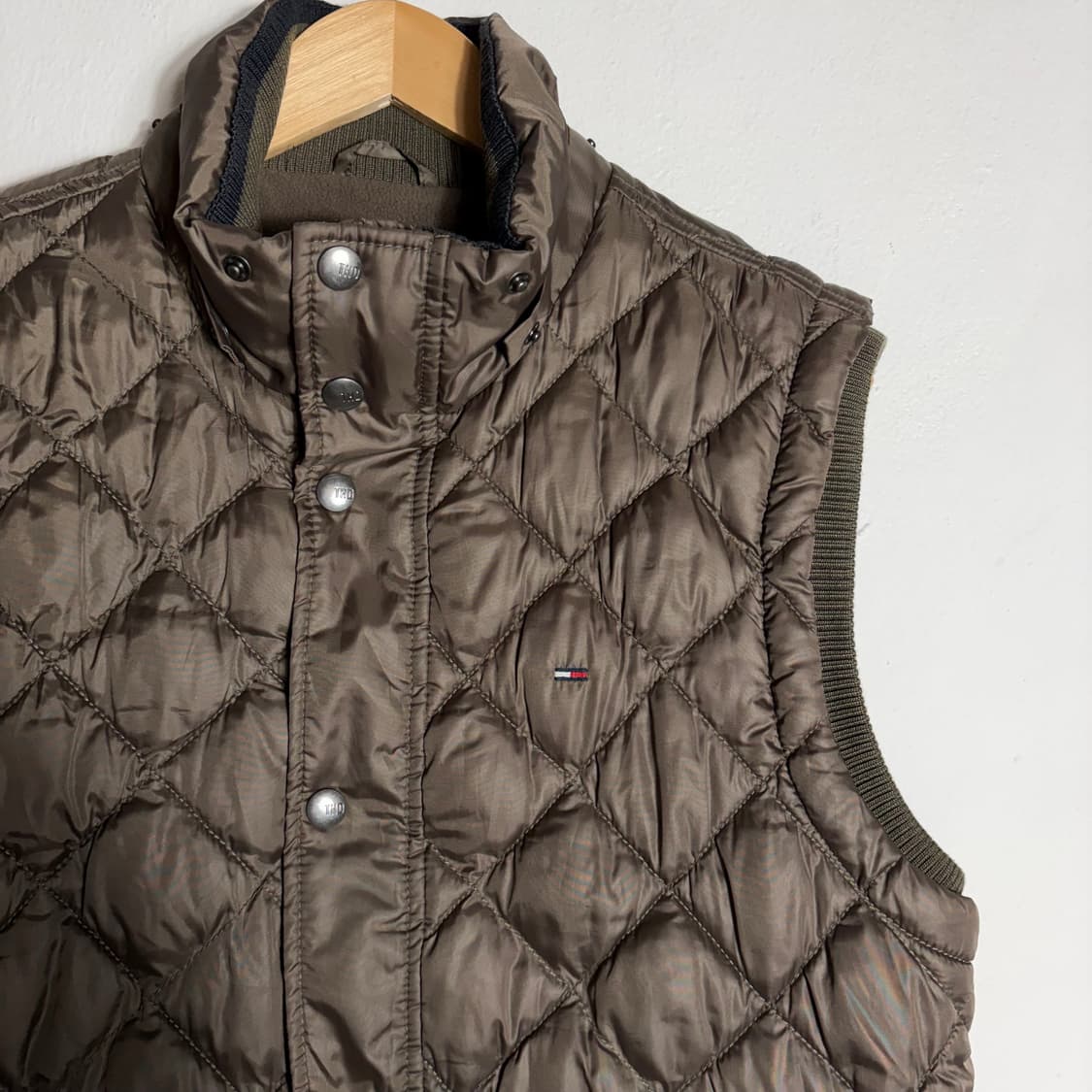 타미힐피거 브라운 퀼팅 패딩 조끼(XL) 상품이미지3