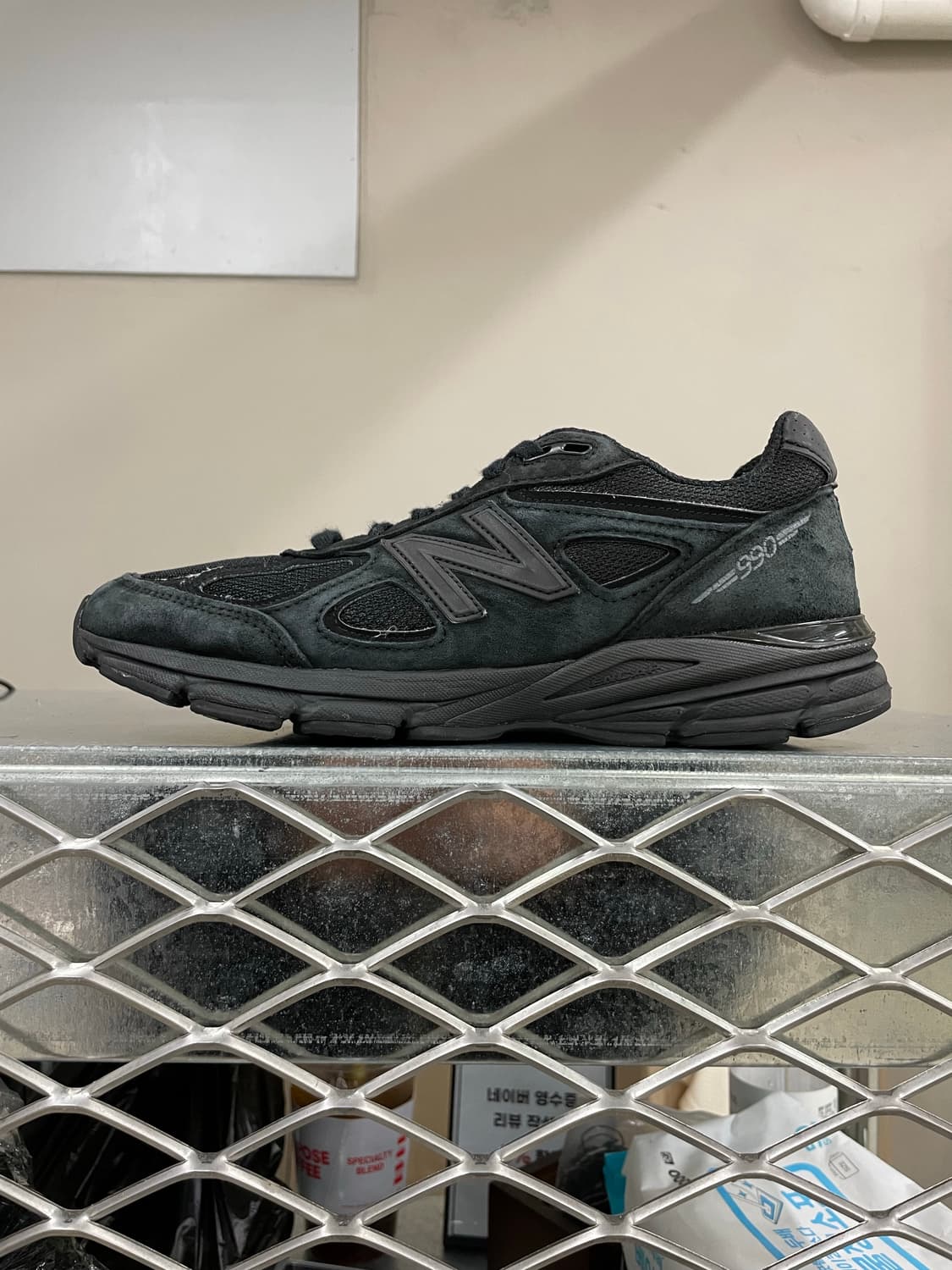 뉴발란스 990 트리플블랙 260 상품이미지1