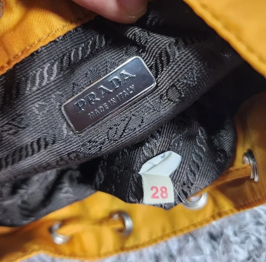 프라다 버킷 토트백 상품이미지10