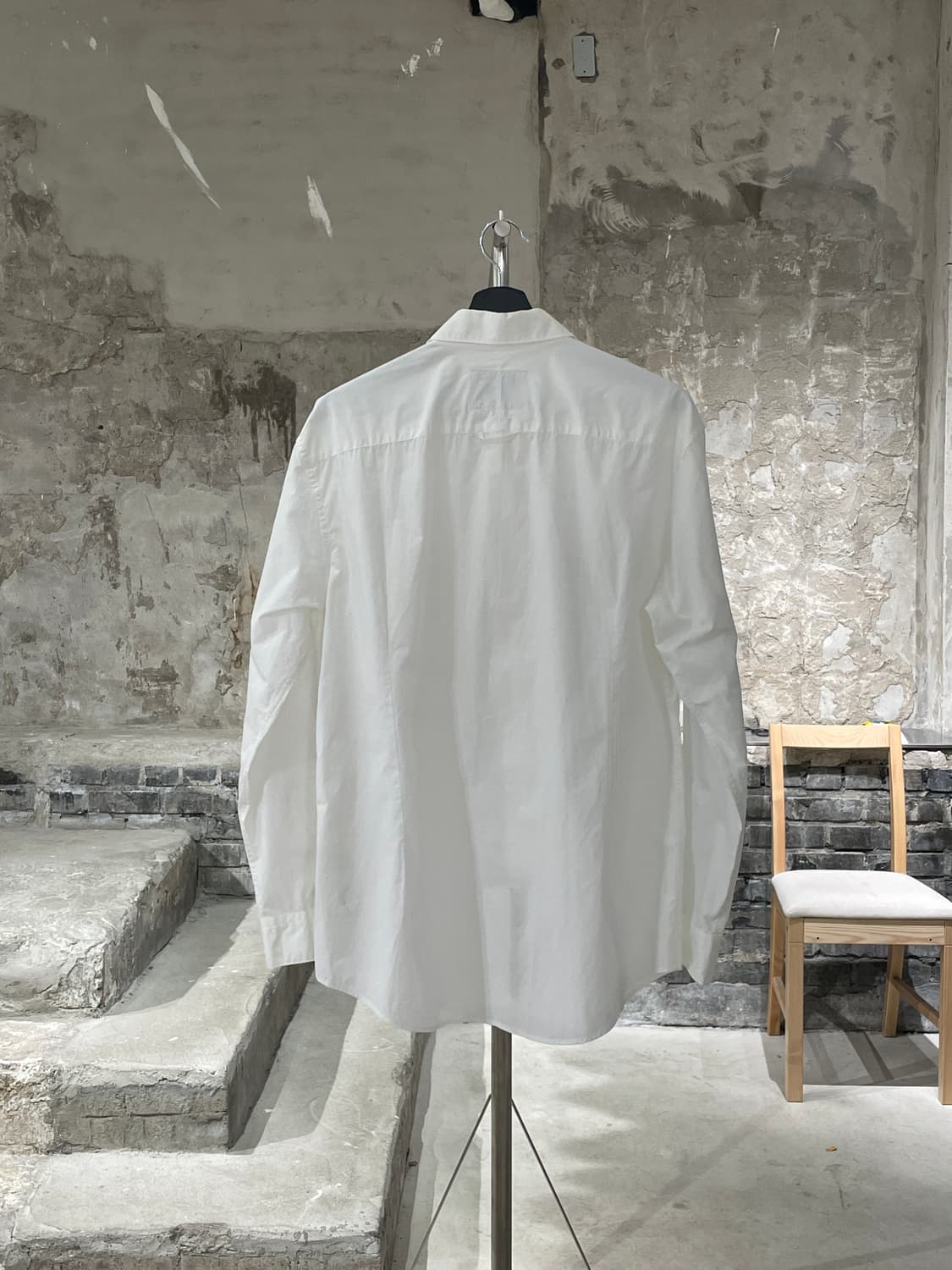 포터리 화이트 슈퍼리오 아이코닉 커프스 오가닉 셔츠 상품이미지6