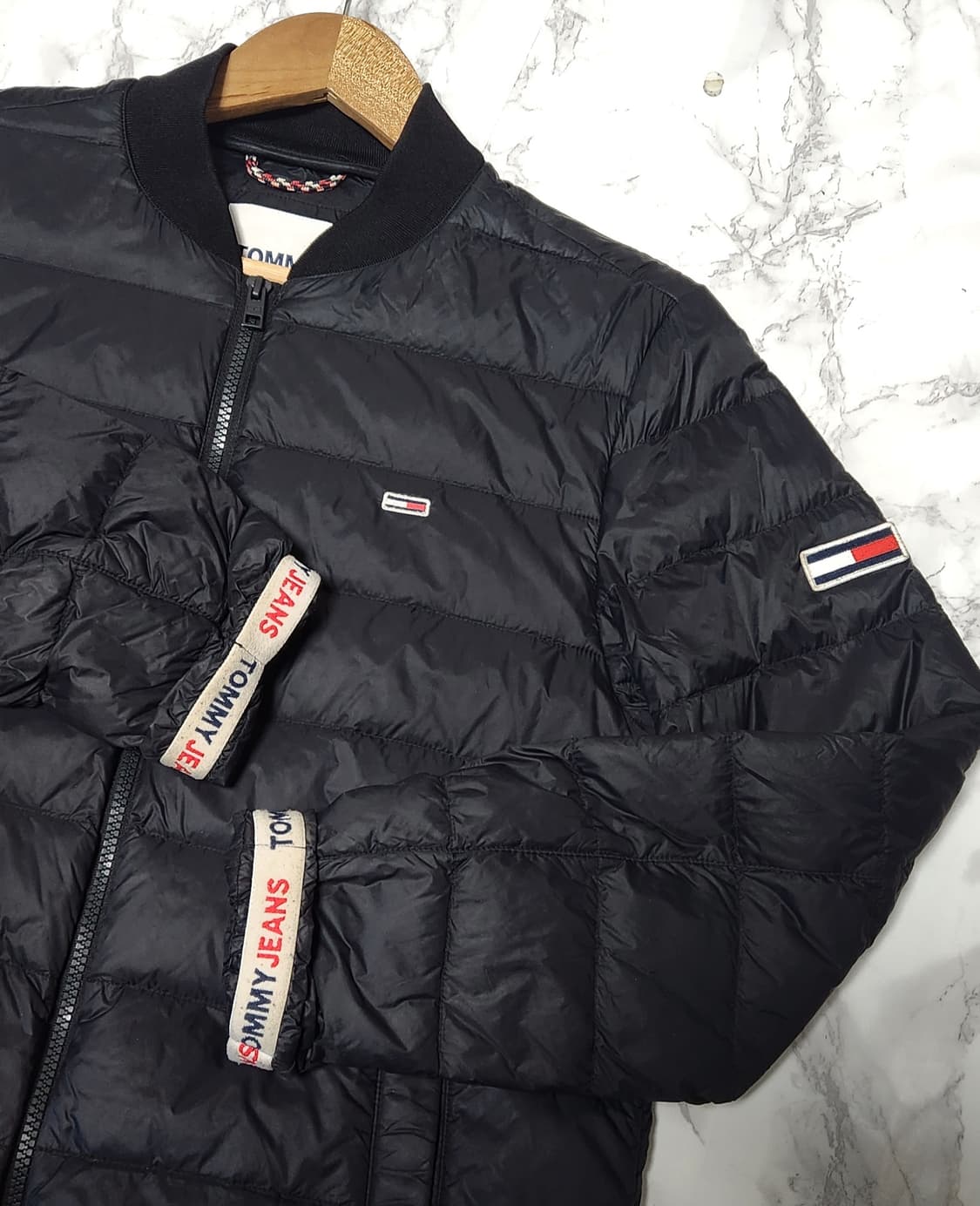 타미힐피거 경량 패딩 블랙 자켓 상품이미지4