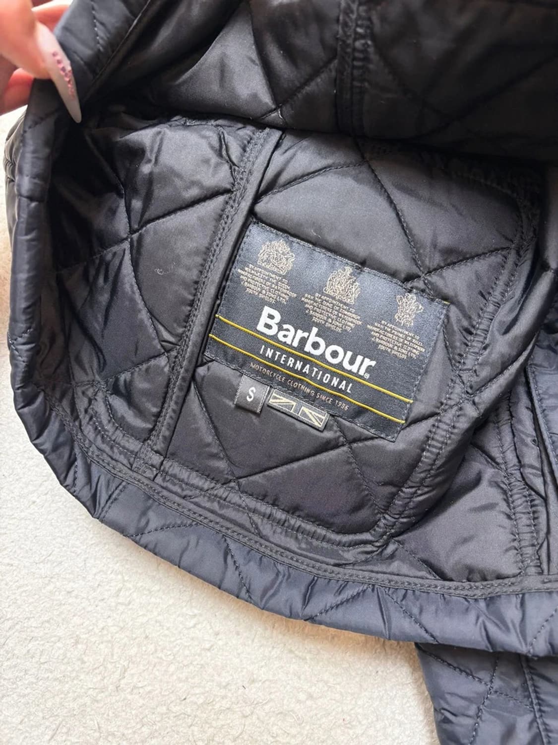 바버 Barbour 인터내셔널 애리얼 퀼티드재킷 PN6562 상품이미지7
